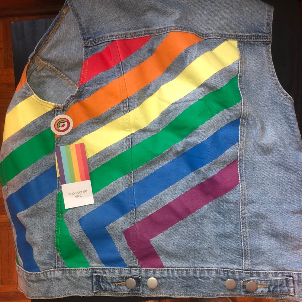 Denim sleeveless jacket
